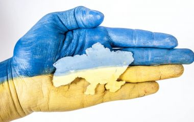 Ми призупиняємо нашу роботу